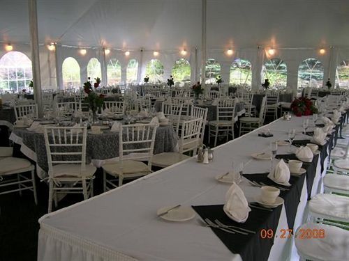 Nichols Village Hotel And Spa Clarks Summit Exterior photo